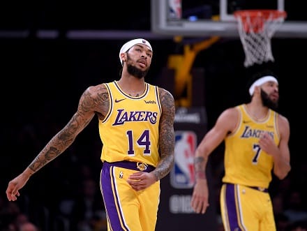 ”Tapoimme itsemme pallonmenetyksillä” – varamiehisen Los Angeles Lakersin alamäelle jatkoa