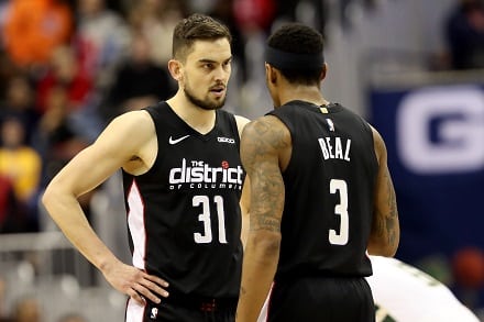 Ykköstähtensä menettänyt NBA-joukkue ei ole luovuttanut – taalaparketeilla nähtiin historian ensimmäinen tshekkiläinen tripla-tupla