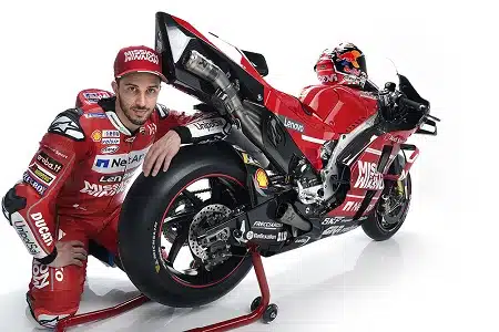 350 km/h puhki 11 kuljettajan voimin – näin rajuvauhtista Italian GP:tä ei ole koskaan ennen nähty