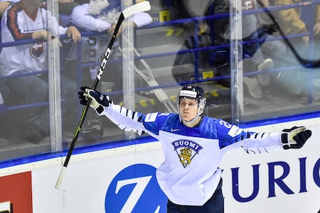 Kaapo Kakko kommentoi uskomatonta iltaansa: "Välillä on kiva koittaa" Kaapo Kakko kommentoi uskomatonta iltaansa: ”Välillä on kiva koittaa”