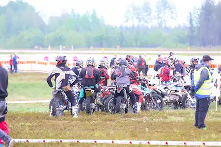 Vakava onnettomuus cross countryn Euroopan Cupin osakilpailussa Vesivehmaalla – yksi kuljettaja kuoli