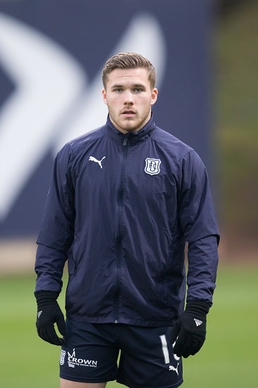 Ensimmäisen Huuhkajat-maalinsa tehnyt hyökkääjä: "Sanoin jo kiitos tuossa kentällä" Ensimmäisen Huuhkajat-maalinsa tehnyt hyökkääjä: ”Sanoin jo kiitos tuossa kentällä”