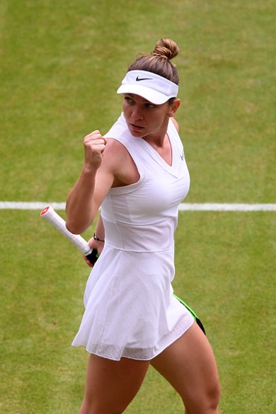 Wimbledon: Simona Halep neljän joukkoon, vaikka ”hankalaa oli” Wimbledon: Simona Halep neljän joukkoon, vaikka ”hankalaa oli”