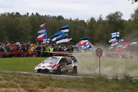 Ott Tänak takoo triplaa – Tommi Mäkinen: ”Fantastinen tuloksemme Suomessa oli tärkeää”