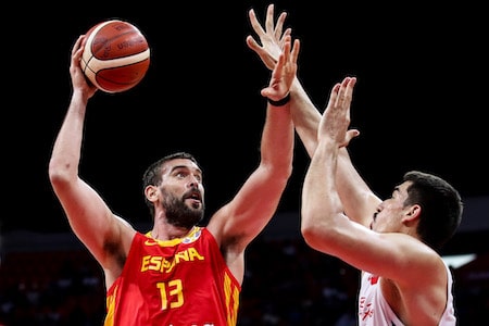Espanja vei dramaattisen välierän ja paineli finaaliin koripallon MM-kisoissa