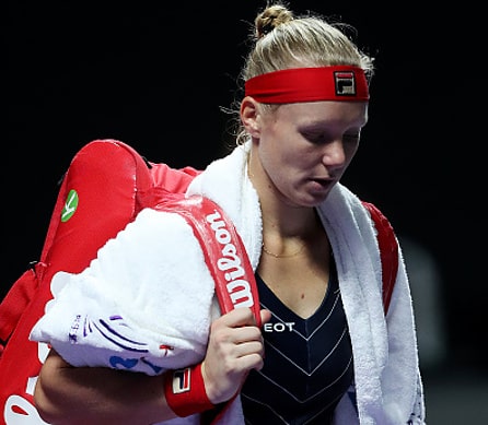 Tennistähti joutui vetäytymään WTA-lopputurnauksesta täysin uupuneena
