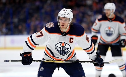 NHL:n supertähti Connor McDavid sairastui koronavirukseen NHL:n supertähti Connor McDavid sairastui koronavirukseen