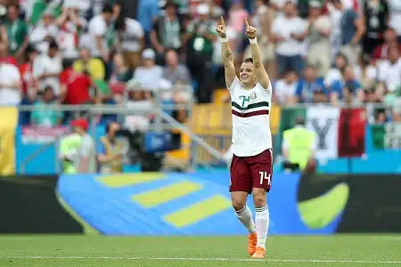 Meksiko vyörymässä jatkoon – Hernandez maalasi historiaa