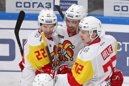 Jokerit johtaa Tallinnassa Jokerit johtaa Tallinnassa