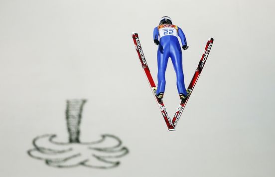 Suomen mäkinaisilla historiallinen kisa – miehet pettyivät jälleen maailmancupissa