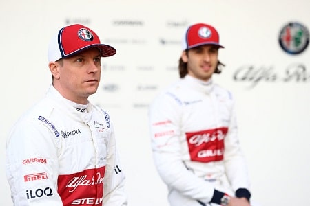 Kimi Räikkösen tallikaveria rangaistiin – Kimin ulos kisasta kolaroinutta kuskia ei