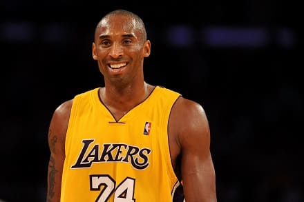 "Kobe Bryant Boulevard" - koripallolegenda saa jälleen hienon kunnianosoituksen Los Angelesissa ”Kobe Bryant Boulevard” – koripallolegenda saa jälleen hienon kunnianosoituksen Los Angelesissa