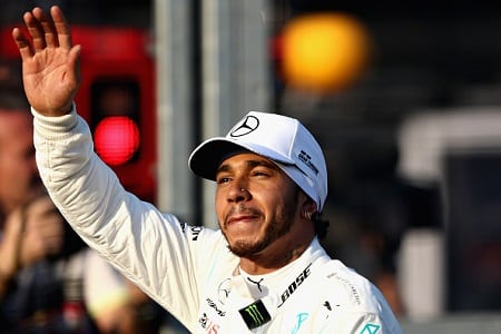 Oho! Lewis Hamilton ajoi lähes koko kilpailun rikkinäisellä autolla Oho! Lewis Hamilton ajoi lähes koko kilpailun rikkinäisellä autolla