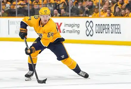 NHL-kiekkoilija Mikael Granlundia ja hänen vaimoaan kohtasi suuri suru - lapsi syntyi kuolleena NHL-kiekkoilija Mikael Granlundia ja hänen vaimoaan kohtasi suuri suru – lapsi syntyi kuolleena