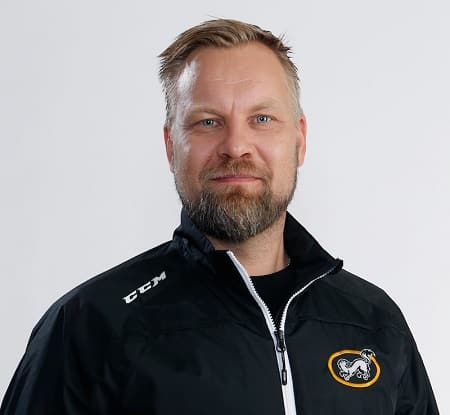 IS: TPS yritti kaapata Mikko Mannerin Kärpistä