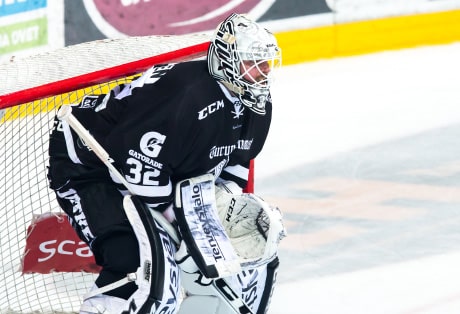 Rasmus Tirronen palaa TPS:n tolppien väliin Rasmus Tirronen palaa TPS:n tolppien väliin