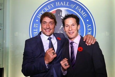 Kaksoisolento - vai oliko se sittenkin oikea Teemu Selänne? Kaksoisolento – vai oliko se sittenkin oikea Teemu Selänne?