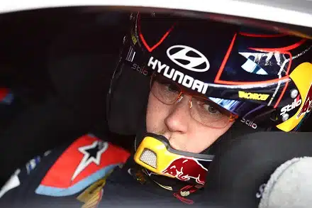 Monte-Carlossa epäonnistunut Hyundai laittaa uutta matoa koukkuun Ruotsissa - "Pitää olla vähän brutaalimpi, jotta saa nastat pureutumaan kiinni maahan" Monte-Carlossa epäonnistunut Hyundai laittaa uutta matoa koukkuun Ruotsissa – ”Pitää olla vähän brutaalimpi, jotta saa nastat pureutumaan kiinni maahan”