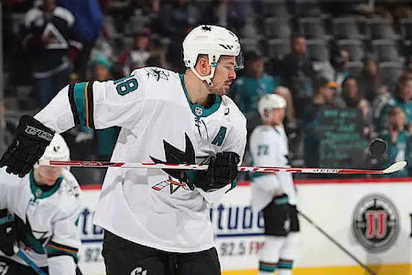 NHL-ongelmapelaajan poissaolo tekee vain hyvää Sharksille – ”Tällä kaudella taistelemme toistemme puolesta”