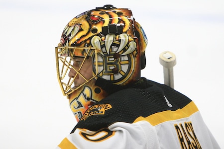 Huhuille stoppi? NHL-pomo kommentoi tyhjentävästi Tuukka Raskin tilannetta Huhuille stoppi? NHL-pomo kommentoi tyhjentävästi Tuukka Raskin tilannetta