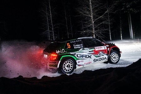 Emil Lindholm voitti Mikkelissä ajetun SM-rallin - viimeisellä erikoiskokeella nähtiin draamaa Emil Lindholm voitti Mikkelissä ajetun SM-rallin – viimeisellä erikoiskokeella nähtiin draamaa