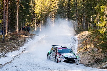 ”Kevätjuhlaliikkeet” tuhosivat suomalaiskuskin voittohaaveet Ruotsin MM-rallissa
