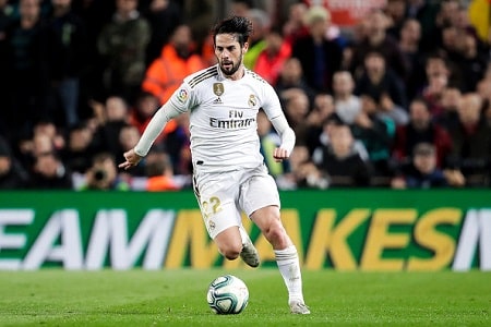 Marca: Real Madrid haluaa eroon Zinedine Zidanen koirankoppiin joutuneesta maajoukkuemiehestä Marca: Real Madrid haluaa eroon Zinedine Zidanen koirankoppiin joutuneesta maajoukkuemiehestä