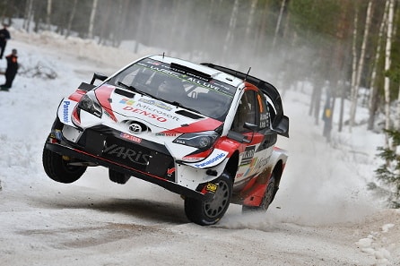 Toyota Yaris WRC saa kyytiä Keski-Suomen hangilla - katso video Elfyn Evansin testipäivästä Toyota Yaris WRC saa kyytiä Keski-Suomen hangilla – katso video Elfyn Evansin testipäivästä
