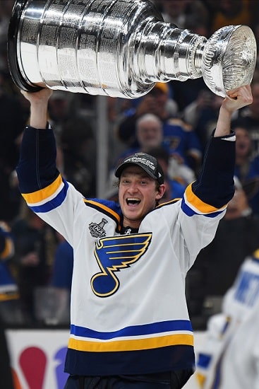 Jay Bouwmeester: NHL-sankari kertoi kuntoutuvansa sydänongelmasta Jay Bouwmeester: NHL-sankari kertoi kuntoutuvansa sydänongelmasta