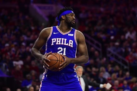 NBA:n MVP-äänestyksen kakkonen oli ykkönen playoff-parketilla tiistaina