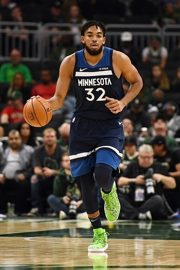 Kolmosia upottava sentteri aloittanut NBA-kauden kovilla tilastoilla - "Voimme luottaa toisiimme" Kolmosia upottava sentteri aloittanut NBA-kauden kovilla tilastoilla – ”Voimme luottaa toisiimme”