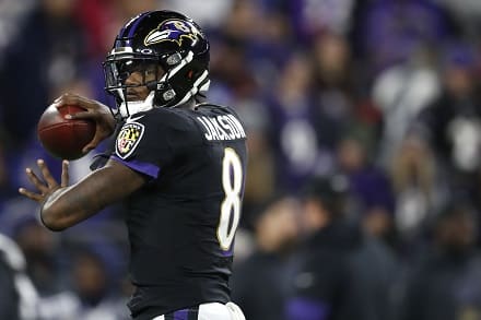 Pelinrakentaja teki NFL-historiaa - Baltimore Ravens varmisti divisioonan voiton Pelinrakentaja teki NFL-historiaa – Baltimore Ravens varmisti divisioonan voiton