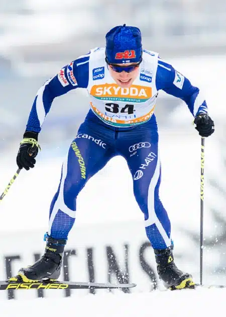 Hiihtäjät nauttivat Olympiastadionin tunnelmasta – ”Oli siistiä, kun alkoi se mekkala”