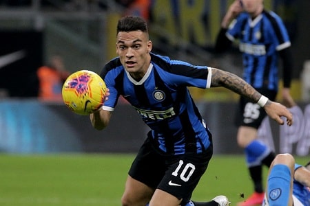 Tähtihyökkääjää varoitetaan visusti lähtemästä Interistä: ”Minä tein sen, mutta olin niihin aikoihin hullu kaveri!” Tähtihyökkääjää varoitetaan visusti lähtemästä Interistä: ”Minä tein sen, mutta olin niihin aikoihin hullu kaveri!”