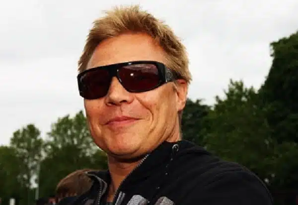 Viaplay: Mika Salo ihmeissään Valtteri Bottaksen selityksestä surkealle lähdölleen – "Se on oikeasti huolestuttavaa" Viaplay: Mika Salo ihmeissään Valtteri Bottaksen selityksestä surkealle lähdölleen – ”Se on oikeasti huolestuttavaa”