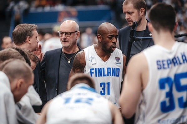 Susijengi leireilee 23 pelaajan voimin ennen loppukesän ottelusumaa Susijengi leireilee 23 pelaajan voimin ennen loppukesän ottelusumaa