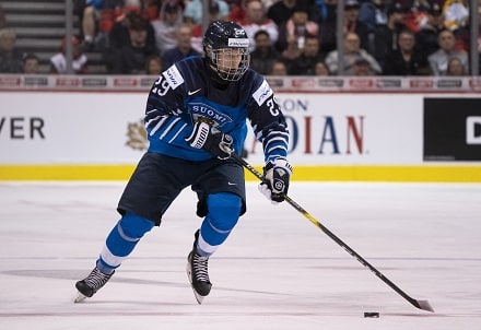 Nuorten Leijonien kapteeni Anton Lundell itsevarmana: "Olen nopeampi ja vahvempi" Nuorten Leijonien kapteeni Anton Lundell itsevarmana: ”Olen nopeampi ja vahvempi”