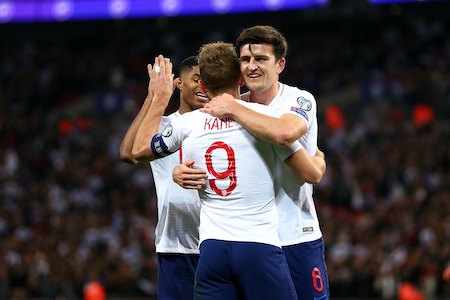 Wayne Rooney tykitti räväkän neuvon ManU:lle: ”Hän on aito numero 9” Wayne Rooney tykitti räväkän neuvon ManU:lle: ”Hän on aito numero 9”