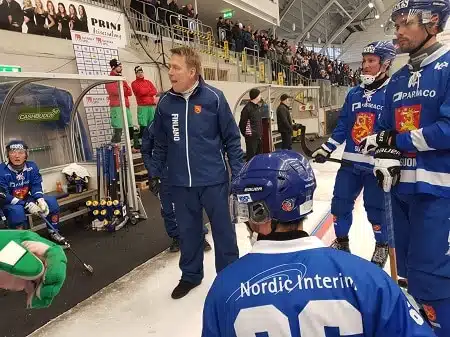 Suomen jääpallomaajoukkueelle uusi päävalmentaja