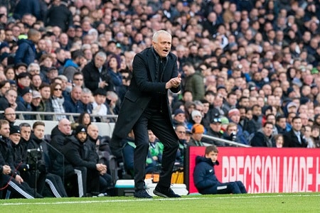 Jose Mourinho on viimeinkin saamassa haluamansa - maajoukkuepuolustaja: ”Vaikea sanoa ei” Jose Mourinho on viimeinkin saamassa haluamansa – maajoukkuepuolustaja: ”Vaikea sanoa ei”