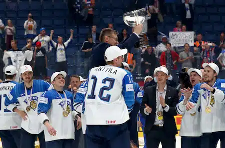STT: Leijonaluotsi Jukka Jaloselle nimikkopuisto Riihimäelle