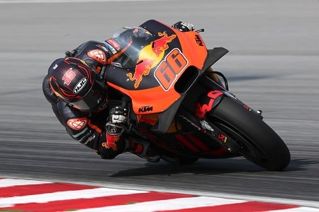 MotoGP-kausi on vaarassa jäädä ajamatta - sarjan pääpomo esitti synkän tilannepäivityksen MotoGP-kausi on vaarassa jäädä ajamatta – sarjan pääpomo esitti synkän tilannepäivityksen