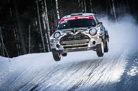 Rallisarjoissa kalenterimuutoksia – Riku Tahkon kausi jatkuu heinäkuussa Latviassa