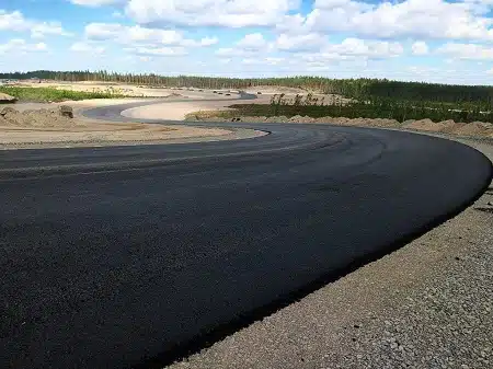 ”Olen kotiarestissa” – FIM:n turvallisuuspomo ei ole päässyt tarkastamaan KymiRingin rataa