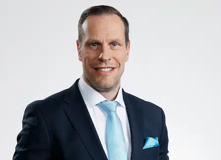 Ville Niemisen Pelicansilla vaikeaa: "Herra koettelee, mutta ei hylkää" Ville Niemisen Pelicansilla vaikeaa: ”Herra koettelee, mutta ei hylkää”