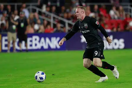 Wayne Rooneylta häikäisevä vapaapotkumaali – D.C. United aloittanut kauden vahvasti