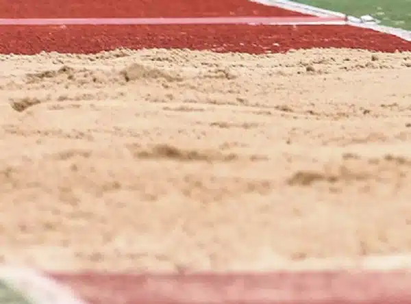 Kasperi Vehmaa pituushypyn nuorten EM-finaaliin – ”Kultaa lähden hakemaan”