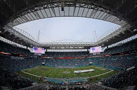 NFL-tähti kuoli traagisessa onnettomuudessa NFL-tähti kuoli traagisessa onnettomuudessa