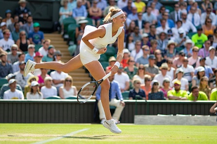 Petra Kvitova rakastaa Wimbledonia, mutta maanantai toi surun puseroon