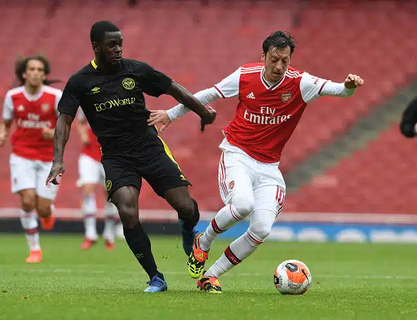 Saksalaistaiturin sopimus Turkissa purettiin - sopimus paikallisvastustajan kanssa Saksalaistaiturin sopimus Turkissa purettiin – sopimus paikallisvastustajan kanssa